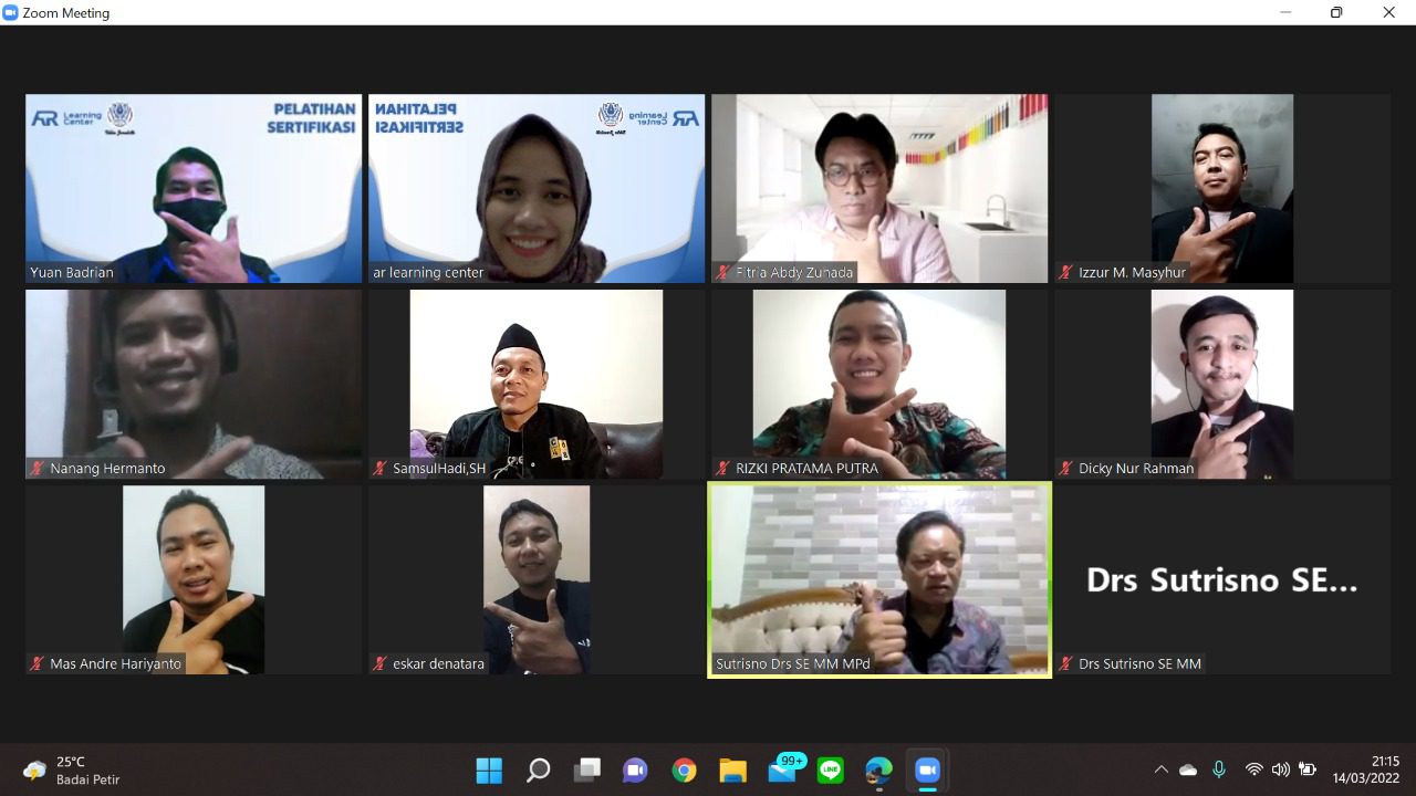 Foto: Dok.Pribadi. Mas Andre Hariyanto latih Dekan dan Doktor menjadi Master Trainer Handal di Lembaga AR Learning Center